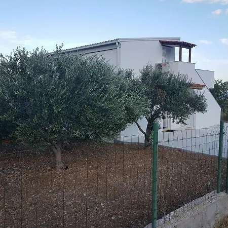 Вилла Vila Maslina *